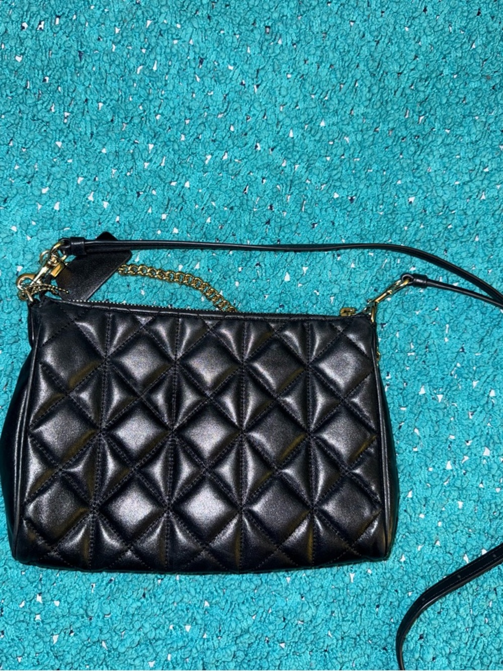 Coach Carrie black quilted crossbody chain purse like new - Picture 5 of 12